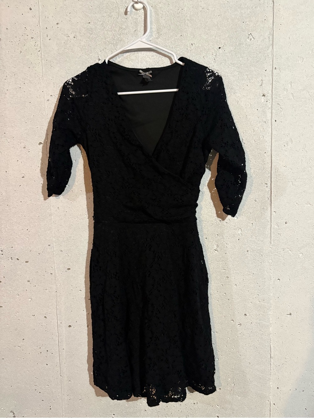 Vanity 3/4 Sleeve Lace Dress | Size: Small